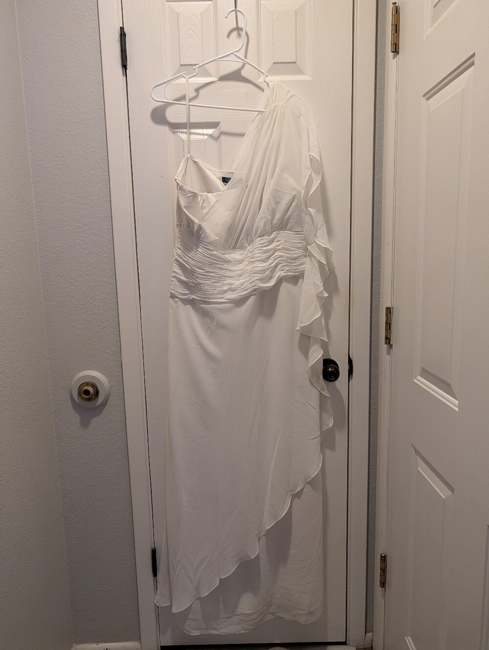 Ralph Lauren Evening One-Shoulder White Chiffon Gown